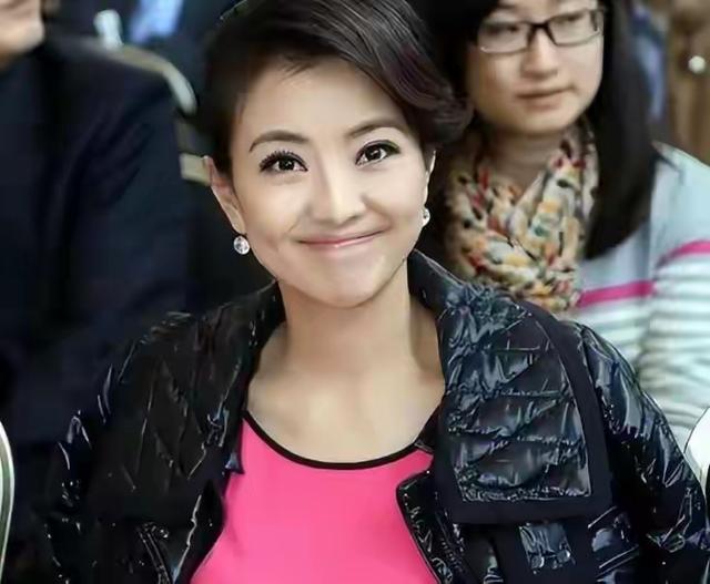 她和撒贝宁同居多年，却转身投入富豪怀抱，没想到现在竟沦落至此