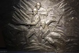 越战残疾老兵申请低保，却被工作人员侮辱，一怒之下火烧民政局！图片