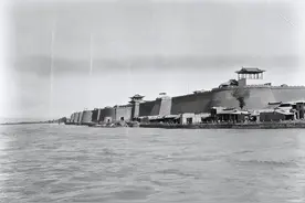 抗战时期，兰州首次遭夜袭，日寇七十多架轰战机，只有十二架抵达图片