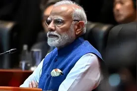 印度突然不宣而战，歼10击落5架法俄军机，歼-10C立下头功？图片