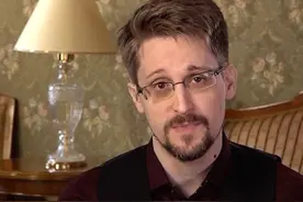 斯诺登的逃亡生活：写书开演讲赚500万美元，全部交给了美国政府图片