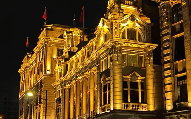 实拍上海滩夜景精华，每年吸引国内外无数游客打卡！