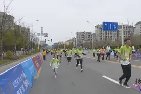 “吸睛”！他们在“扬马”跑出了欢乐和健康图片