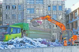净除顽疾：乌鲁木齐重拳整治建筑垃圾 建立“源头—运输—处置”全流程监管图片