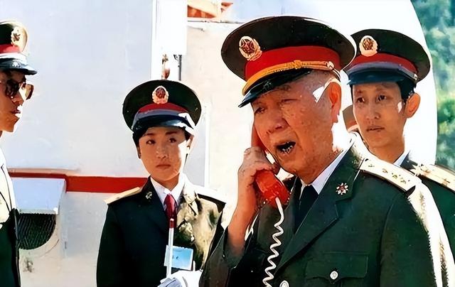 首次访华就不尊重我国？中国当场撤走仪仗队：摆正态度再来吧！