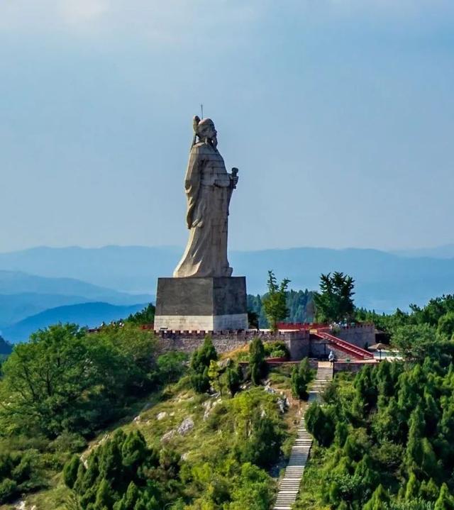 诗意安陆 李白归来——从《长安三万里》看安陆烟火人间