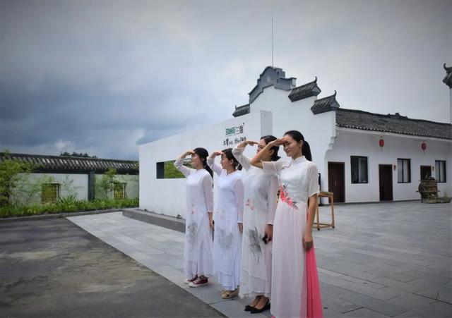 春假出逃计划 │ 从指尖绿意到星空露营，开启春日黔北茶韵之旅！