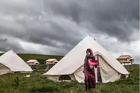 在西藏遇到白色帐篷，为啥要躲着？老牧民直言：进去谁也救不了你图片