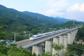 身为中铁职工，工资竟然这样。图片