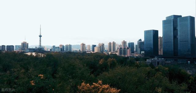 从北京出差新疆，毫不客气的说	，新疆的“大”，真不是吹出来的！