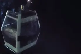 知名景区突发！有游客被困缆车图片