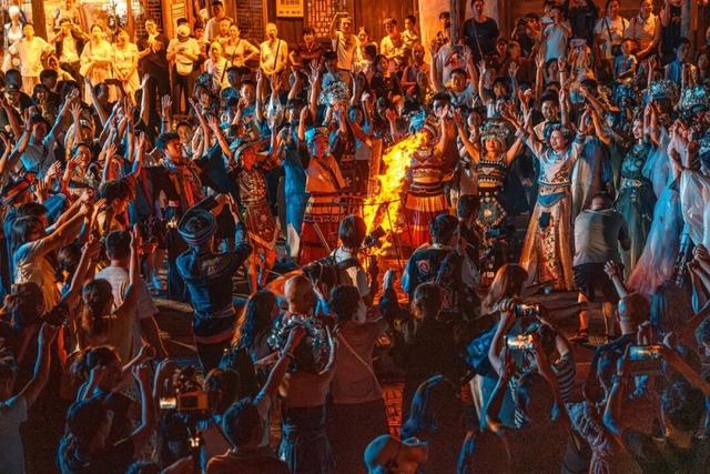 这个“名牌加身”的西南山城，正适合淡季来玩！