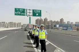 集中整治行动 | 高架道路这些车辆不能通行，济宁公安交警严查！图片
