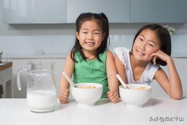 2025年某小学家长会上班主任的发言，句句贴心，句句切合实际