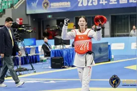 全国跆拳道冠军总决赛中，山西姑娘邢佳妮夺冠图片