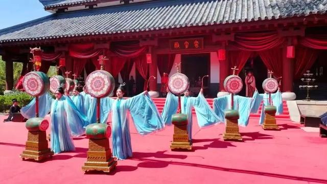 马上来“临” “沂”起过年｜爬一座沂蒙的山