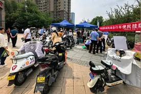 不强制报废、解除禁摩令！2025摩托车5大好消息，70岁也能考驾照图片