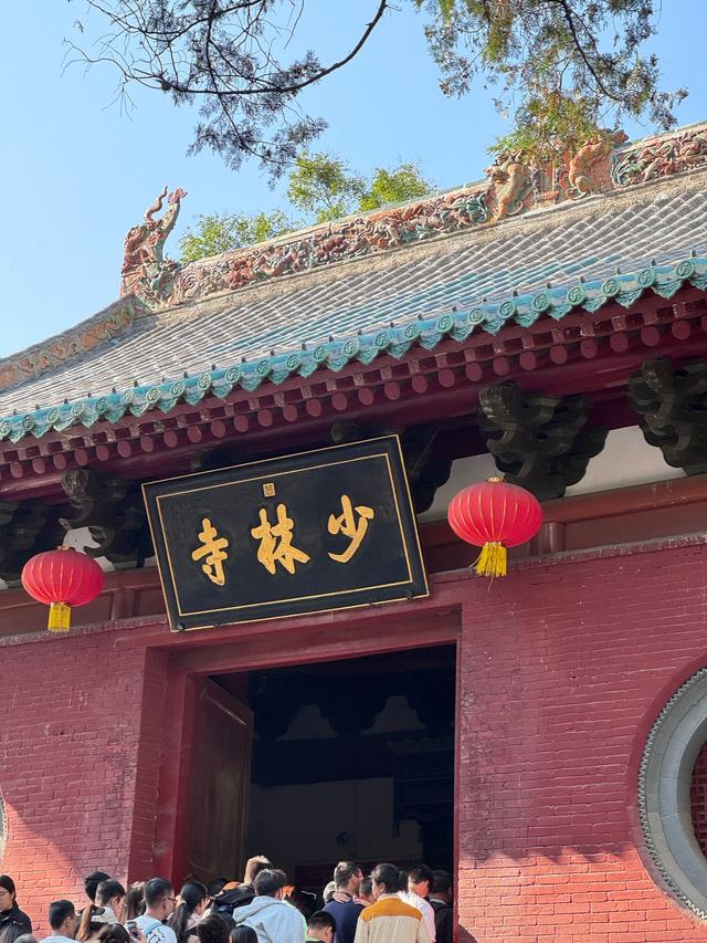 局面突变？释永信被带走仅7天，四大名人挺身而出，愿为其养老