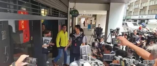 一蓝委都罢不了，李进勇出“奥步”，第二个馆长出现，王世坚急了