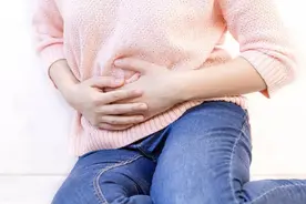 月经前情绪烦躁身体难受，是因为吃错了？怎么才能改善？图片