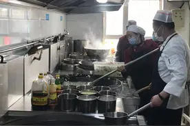 榆林市公办中小学幼儿园：实现“互联网+明厨亮灶”全覆盖图片