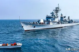053H1G型护卫舰，解放军海军，仍有4艘，到底有多大问题？图片