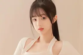 女儿百日宴那天被保姆丢弃在垃圾桶。五岁时被找回八个哥哥抢的宠图片