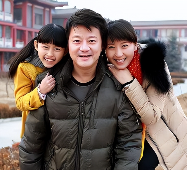 闫学晶哭穷风波大反转！儿子忍不住说出真相，有一点让那英说对了