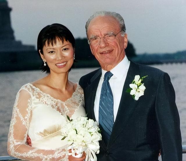 睡完首富睡总统！从厂妹到顶级名媛，靠男人捞到268亿，她凭啥？