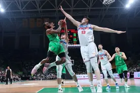 辽宁男篮2比0新疆男篮，取得总决赛十连胜，阿布都沙拉木表现低迷图片