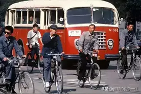 70年代初，一个法国人进入中国，悄悄拍了12张照片图片