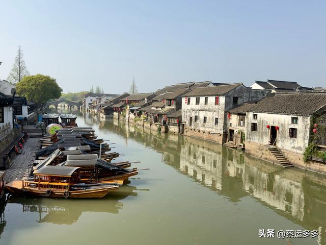 清明访千灯，顾园寄幽思