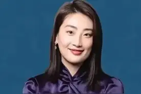 两瓶水的较量，胜负已分，情怀救不了娃哈哈图片