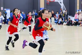 呈贡区2025年小学生篮球赛火热开赛图片