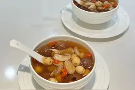 “睡眠不好，多是肝火旺”，建议多吃这4种汤，清肝火一觉到天亮图片