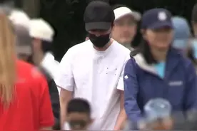冯绍峰参加儿子学校活动，父子二人互动超甜蜜，遗憾赵丽颖未参加图片