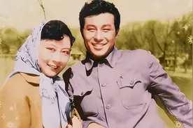 昔日影坛17对明星夫妻，郎才女貌比翼齐飞，羡慕那时的爱情和婚姻图片