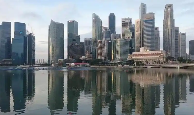 砸10亿新元赌未来！新加坡滨海湾大搞康养地标，是福利还是负担？