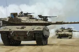 70吨的重型坦克，怎么会被步兵轻易生俘？图片