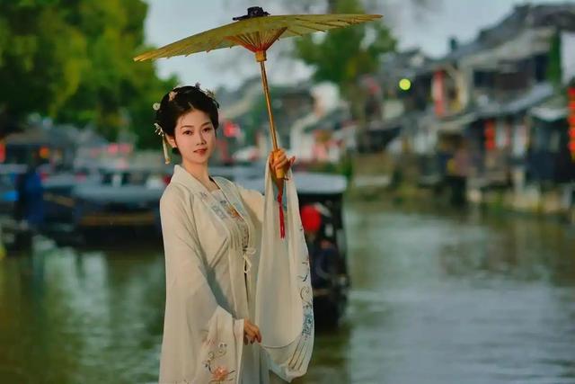 河南又一“古镇”走红，精心打造，门票免费，游客：真没白来！