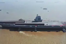 沪东造船厂拆迁，大批新舰等待更换，2024是中国海军发展重要一年图片