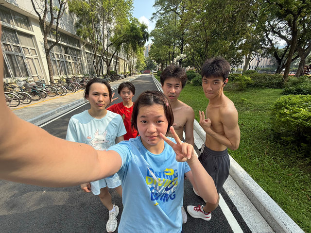 太解气了！被百万网红公开内涵仅4天，全红婵用14字巧妙回应质疑