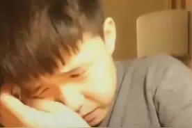 果然00后的黑历史都是高清的，王楚钦16岁拼乐高，把自己拼破防了图片