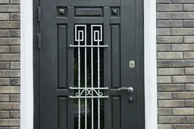 产妇临盆却遇“铁将军”把门 民警紧急破门护母子平安图片