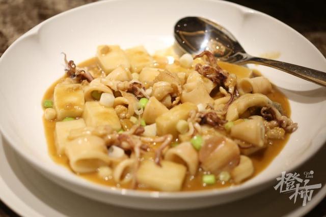 花胶煲干菜 2026年花胶菜干汤功效与禁忌