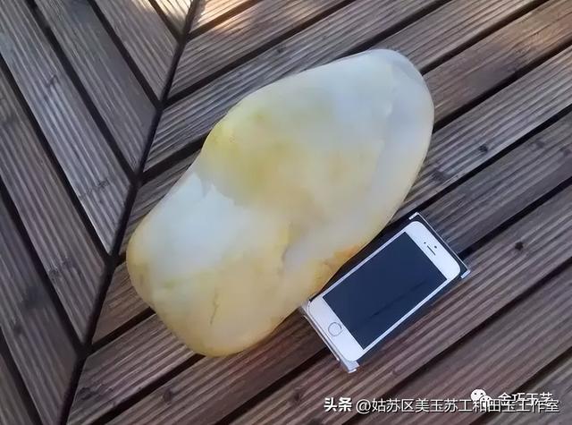 壕任性	，一块8公斤的籽料车珠子！