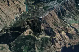 印度军队在列城空军基地修建第二条跑道，却是解放军火箭炮的靶子图片