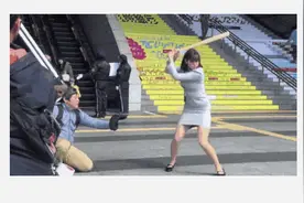 每日笑一笑，40张搞笑动图，总有一张能让你笑出来。图片