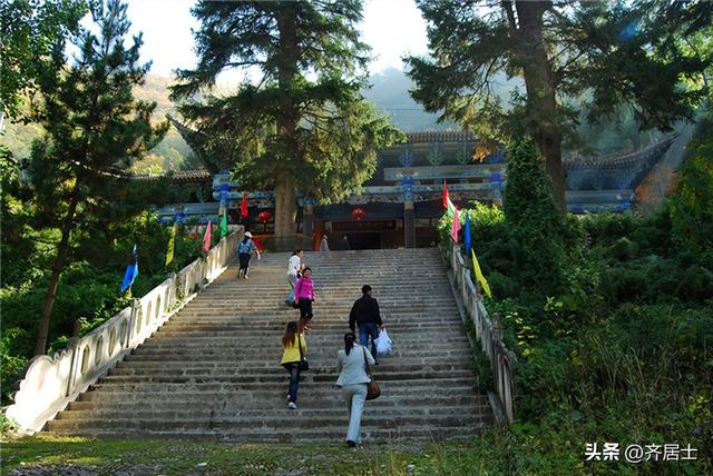 甘肃榆中兴隆山大景区
