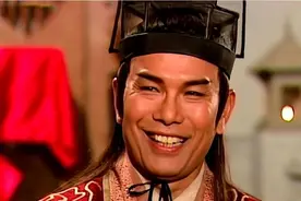 看懂宁中则如何被魔教葛长老轻薄，才突然明白，她为何要自杀？图片